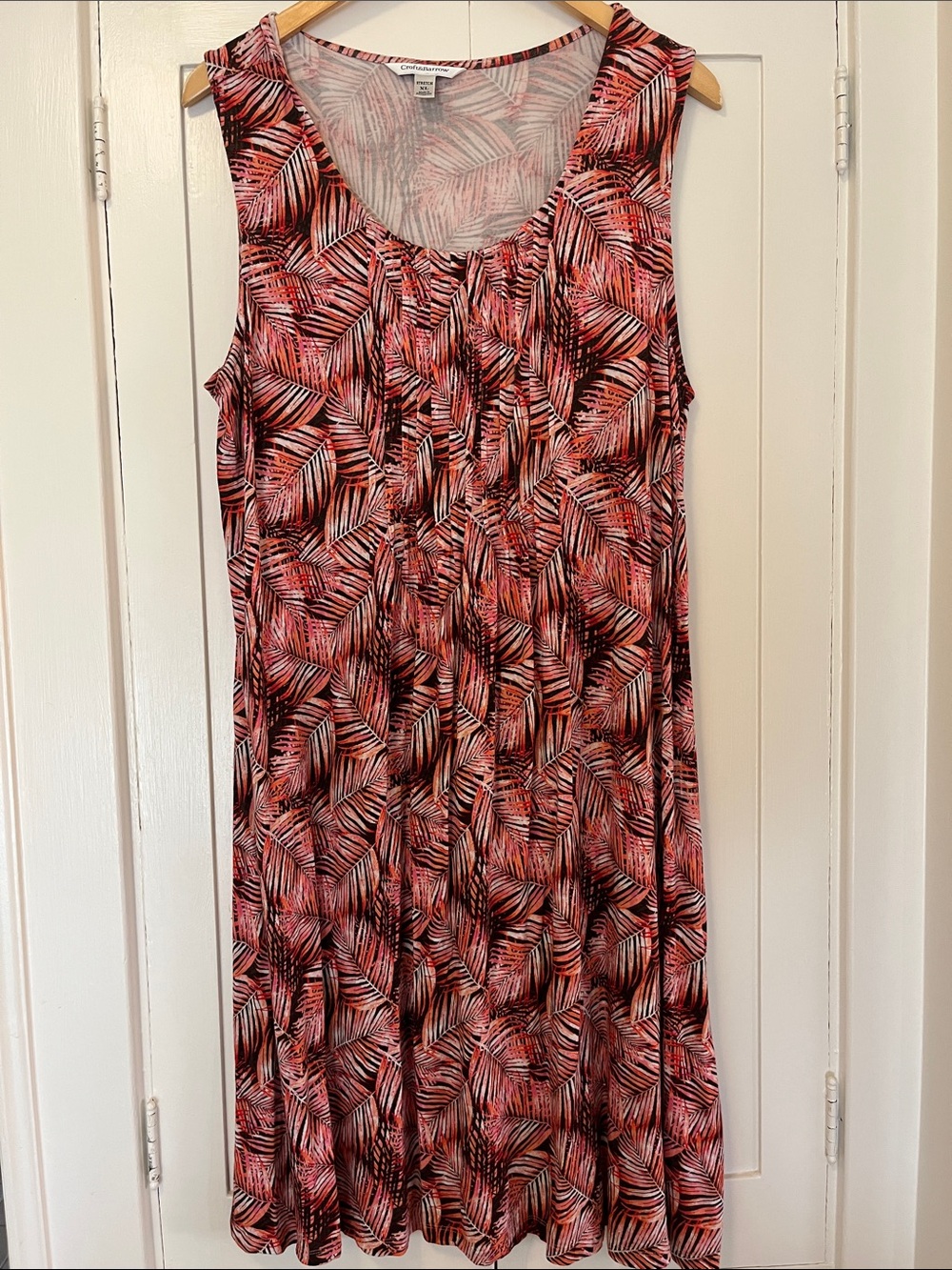 croft & barrow Red and Black Leaf-Print Sleeveless Dress